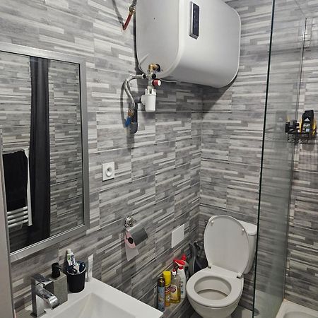 T2 Chaleureux, Calme Et Entierement Renove. Apartment Безие Екстериор снимка