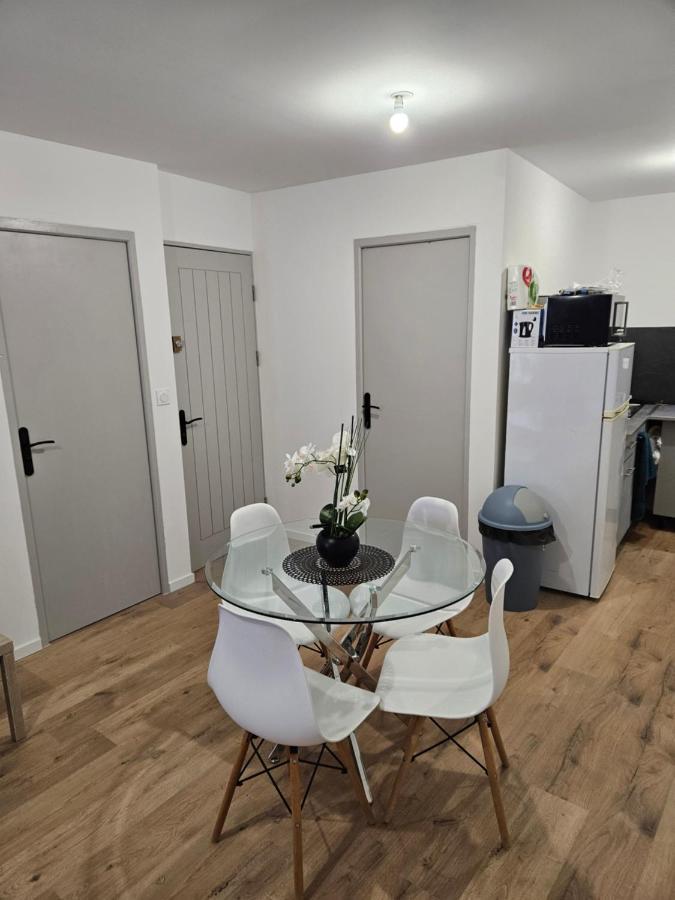 T2 Chaleureux, Calme Et Entierement Renove. Apartment Безие Екстериор снимка