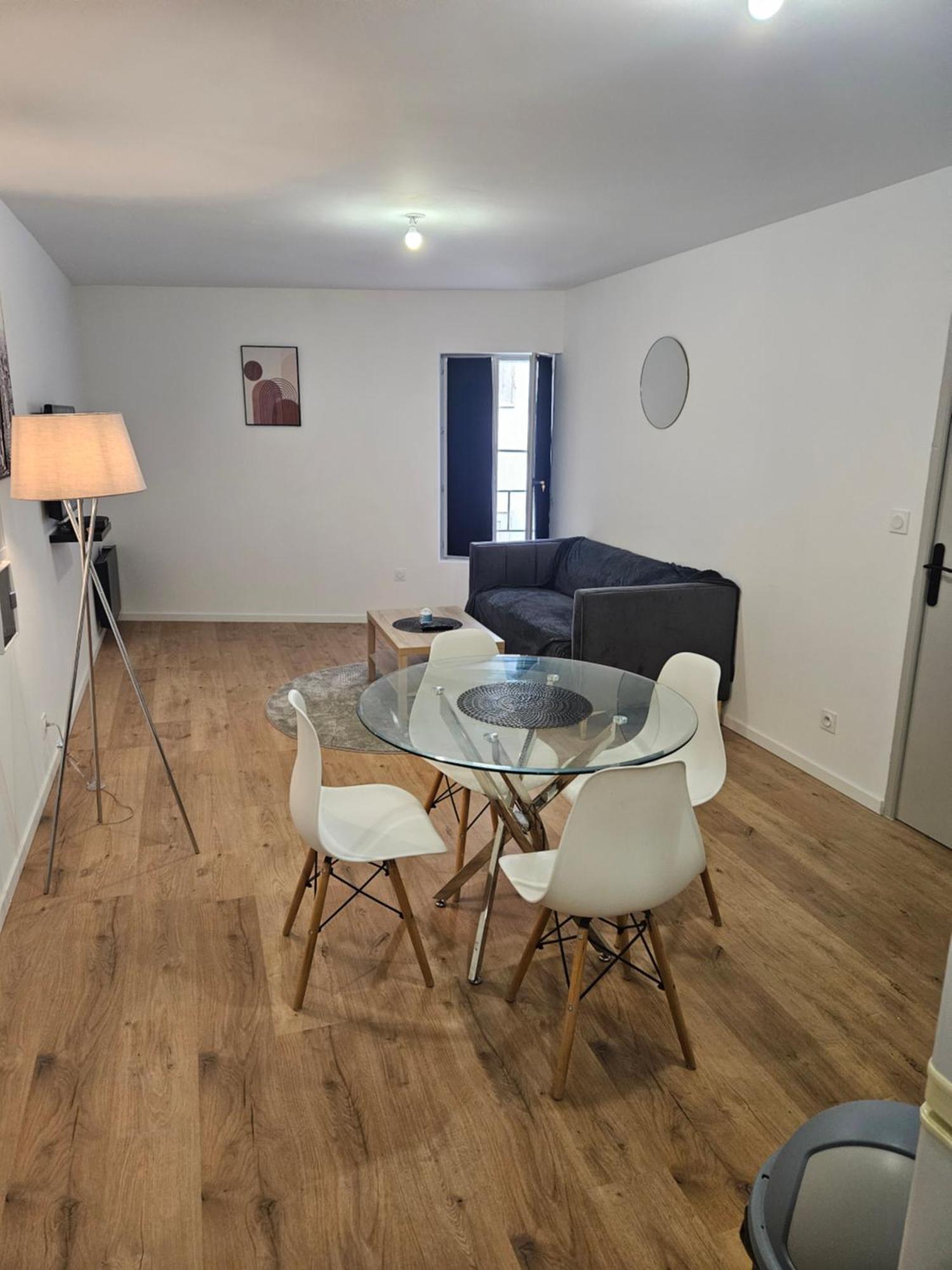 T2 Chaleureux, Calme Et Entierement Renove. Apartment Безие Екстериор снимка