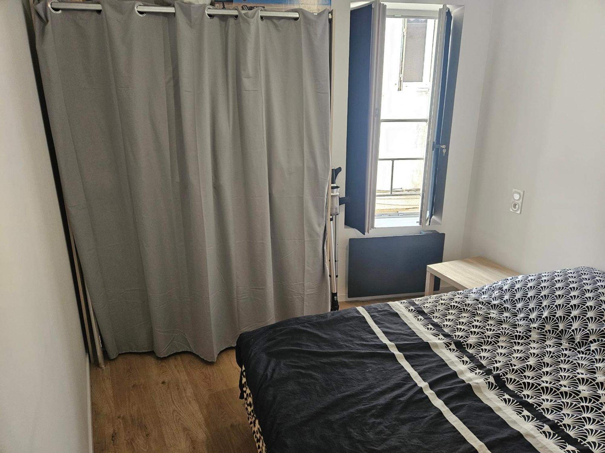 T2 Chaleureux, Calme Et Entierement Renove. Apartment Безие Екстериор снимка